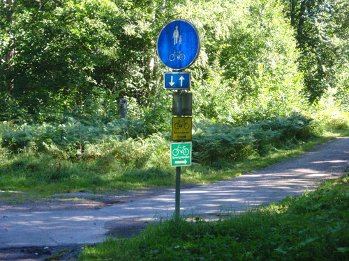 Major Swedish Bicycle Highway Sign.
